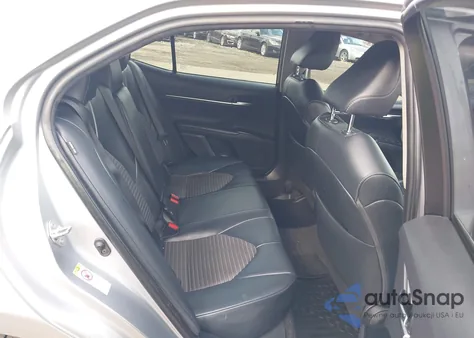 2018 Toyota Camry Se z USA, uszkodzony, nr VIN 4T1B11HK4JU677480